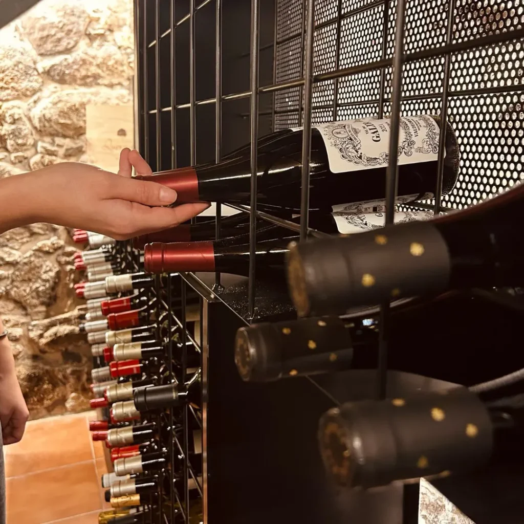 vinos lar de manu restaurante